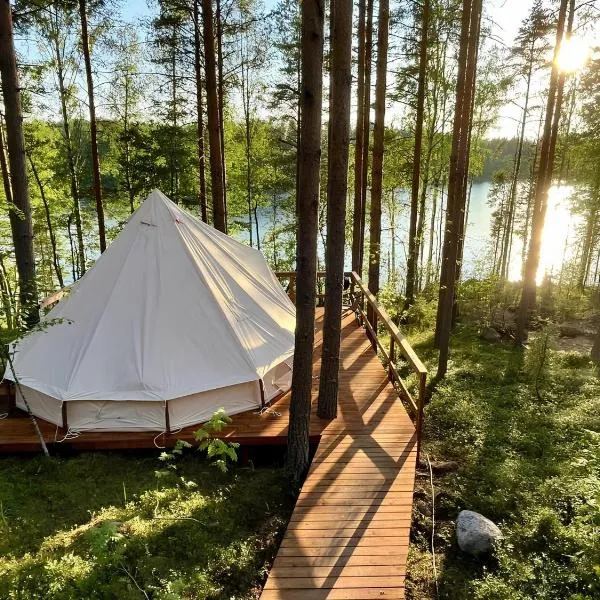 Alaska Glamping Linnansaari，位于萨翁林纳的酒店