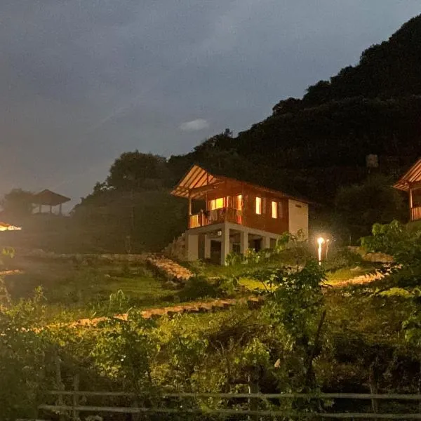 Saluvi Hill's，位于Pulau Sarang的酒店