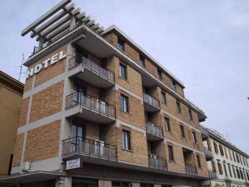 渡船酒店，位于Borgo Pantano的酒店