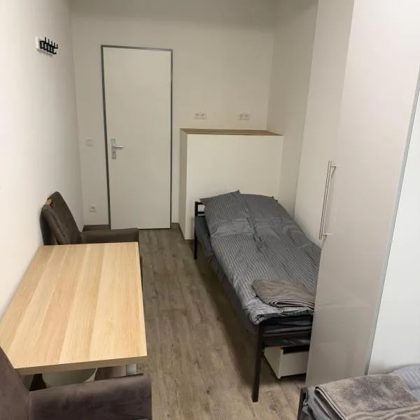 Hansa Living 3 Hamburg - Ruhiges Zimmer mit Gemeinschaftsküche，位于汉堡的酒店