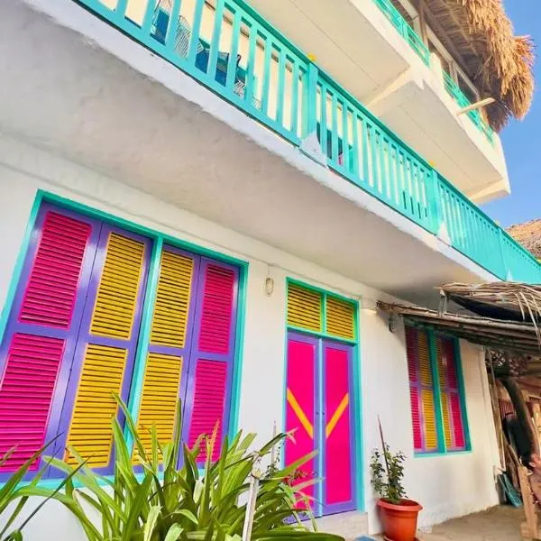 Casa Violeta Beach House，位于Rincón的酒店