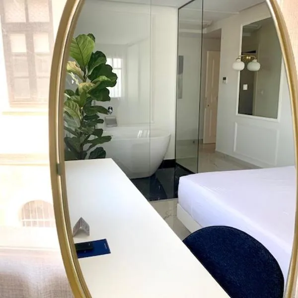 BLUE LUXURY SUITES，位于普雷韦扎的酒店