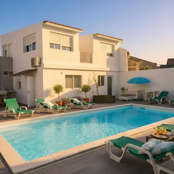 Seixal Bay Village - Estúdio Vista Piscina，位于塞沙尔的酒店