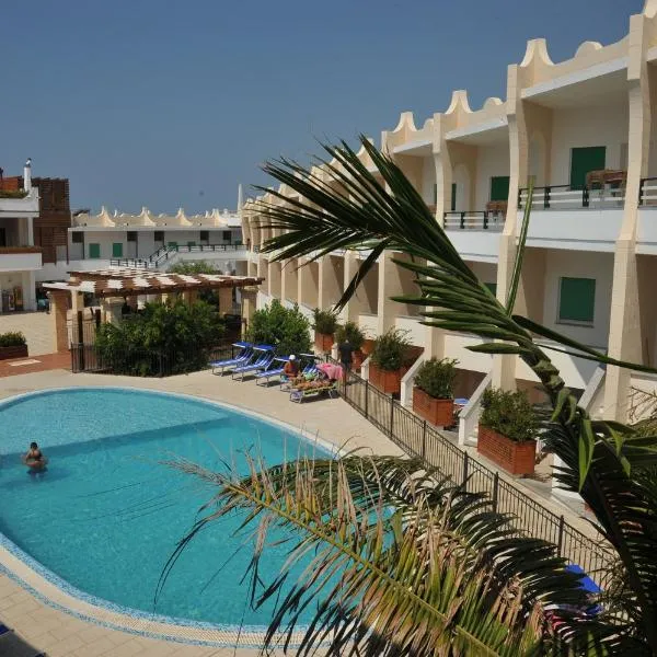 Cala Saracena Resort，位于托雷瓦多的酒店