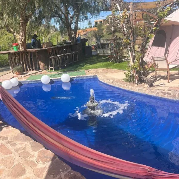 Lago Amor del Valle Glamping Grande，位于San Antonio de las Minas的酒店