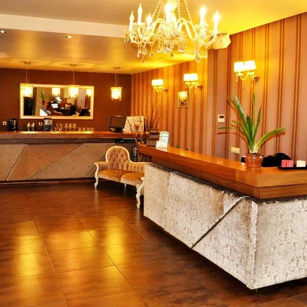 Hotel Rainer，位于Hărman的酒店