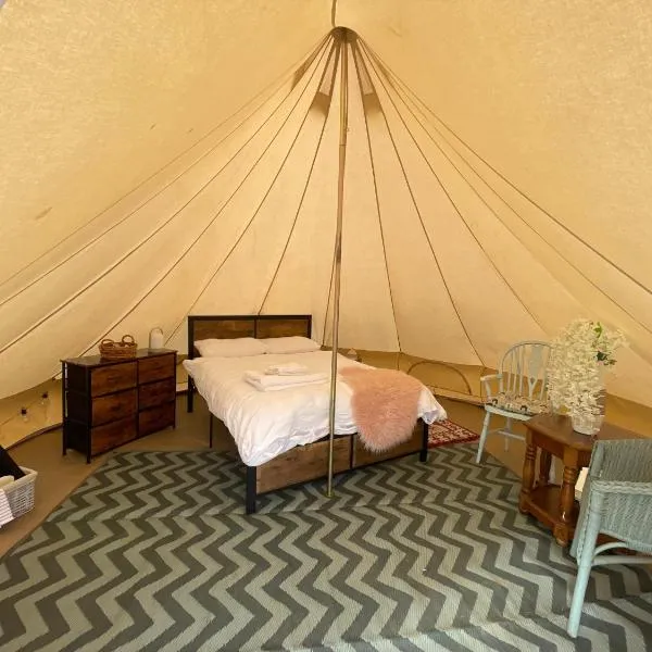 Country PUPkins Camping，位于布兰斯科姆的酒店
