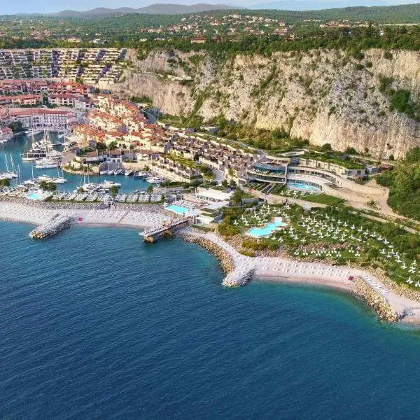 Tivoli Portopiccolo Sistiana Wellness Resort & Spa，位于西斯蒂亚纳的酒店