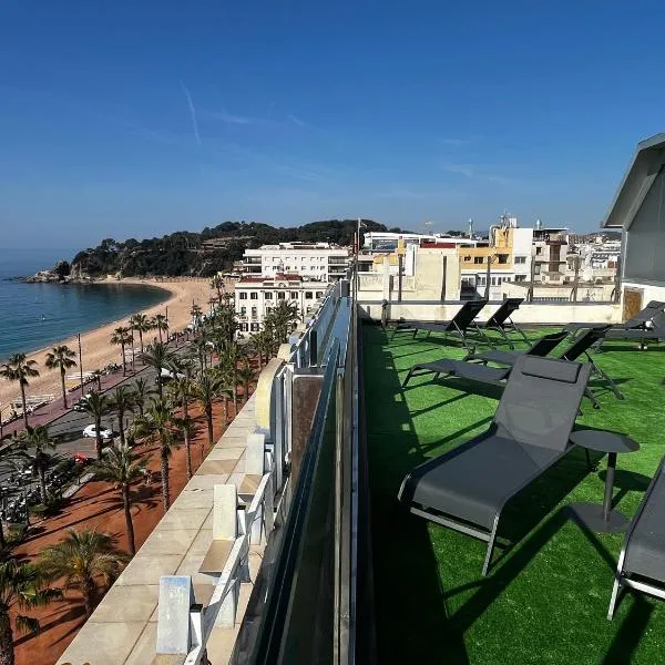 Hotel Excelsior，位于罗列特海岸的酒店