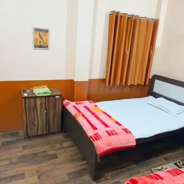 Swastik Guest House，位于穆扎夫法尔普尔的酒店