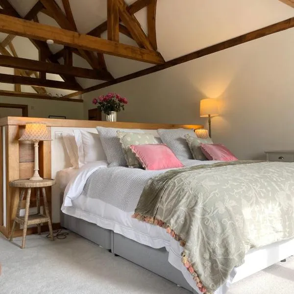 The Silver Suite at Manor Farm,位于埃登布里奇的酒店