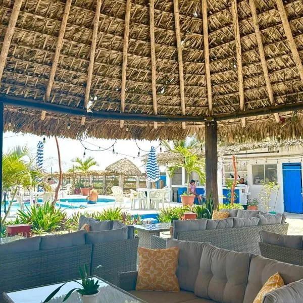 Pacha beach club，位于Barra de Tuxpan的酒店