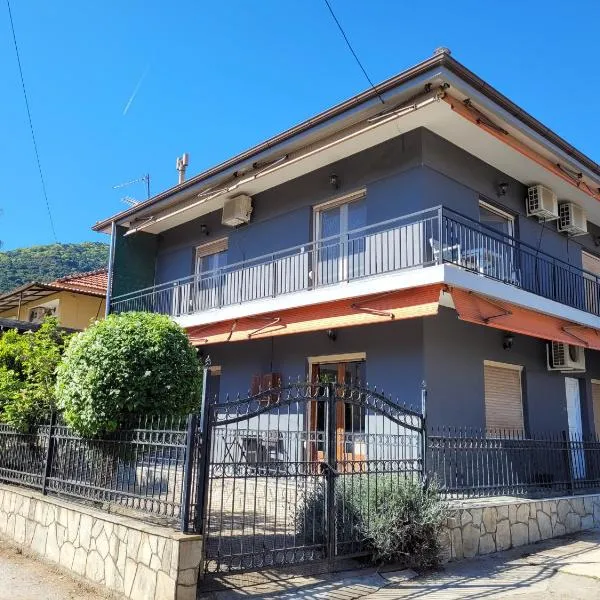 Cosy house Stratoni Chalkidiki 300m from beach，位于斯特拉托尼奥的酒店
