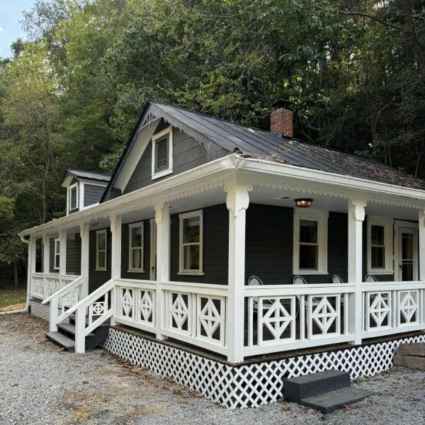 The Renovated Farmhouse at Seneca Rocks，位于Seneca Rocks的酒店