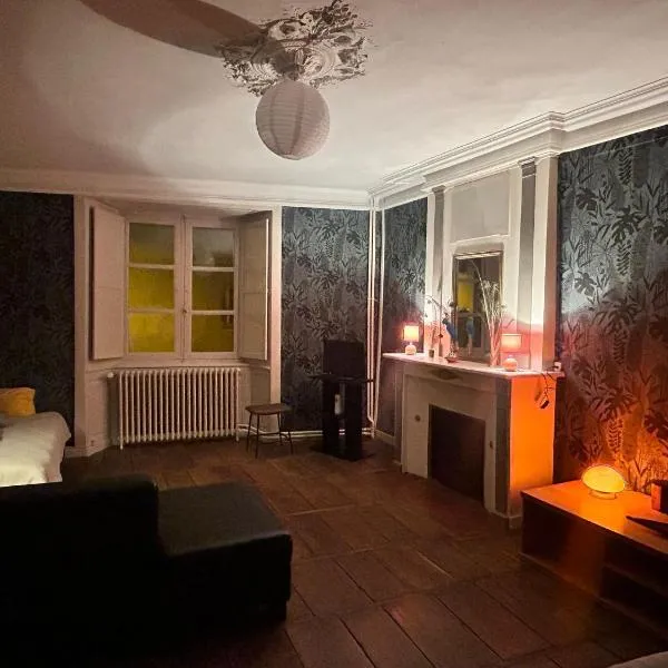 Chambre et salle de bain privative，位于贝拉克的酒店