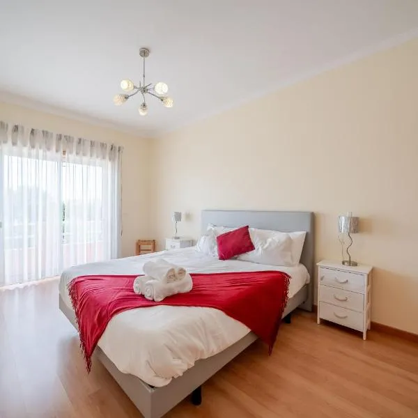 HolidaysPT - Versailles - Apartamento T2 em Olhão，位于奥良的酒店