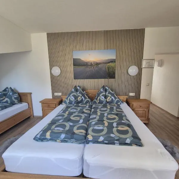 Pyhrn Alps Inn "24h Self-Check-in-Hotel"，位于皮恩山口附近施皮塔尔的酒店