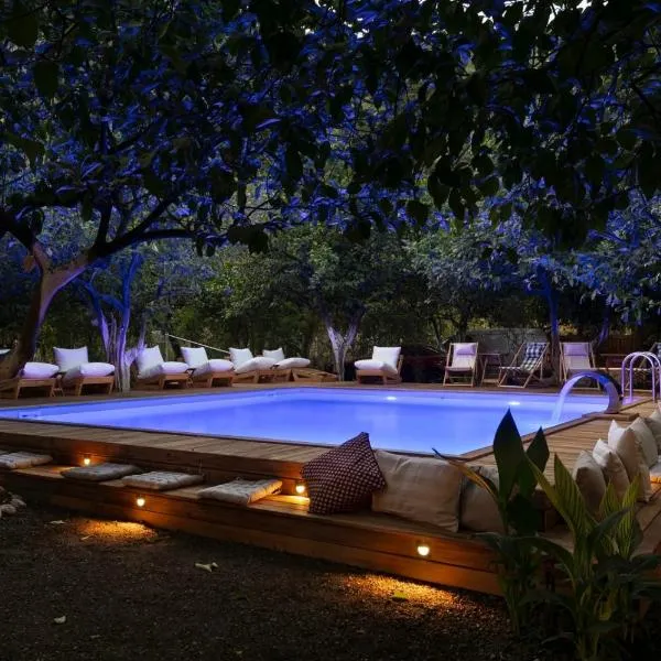 Gayb-i Bungalows , Plus 12 Years Old - Free Access to Beach，位于契拉勒的酒店