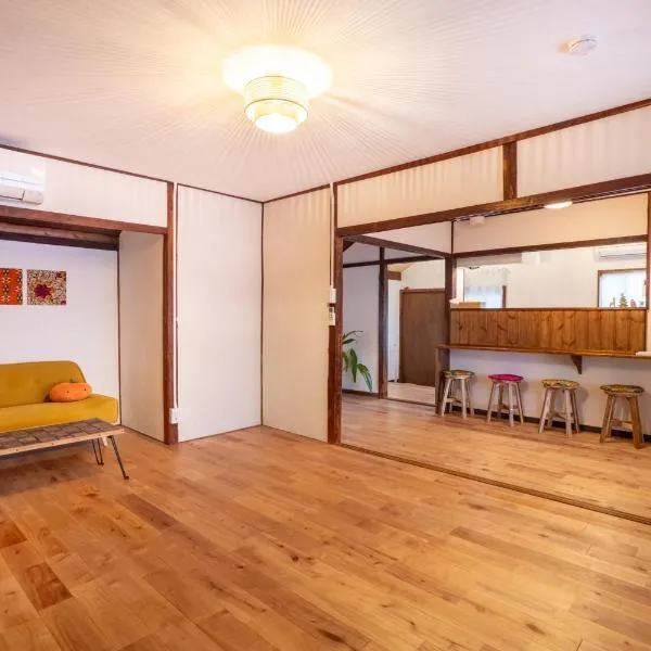 離島の宿 Nawanawa Backpackers，位于松山的酒店