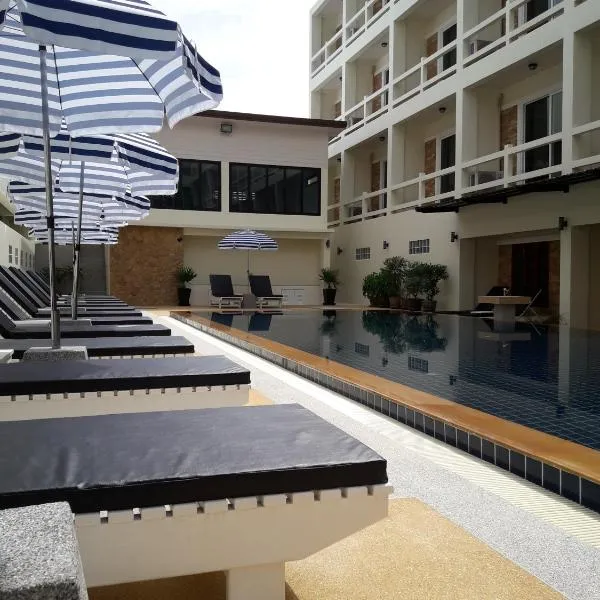 帕岸岛明珠别墅酒店，位于Baan Khai的酒店