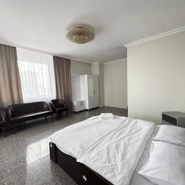 Family Hotel，位于巴统的酒店