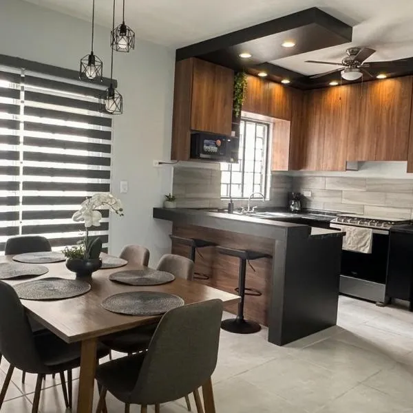 Casa La Amistad Comoda Casa con 3 Habitaciones，位于萨尔蒂约的酒店