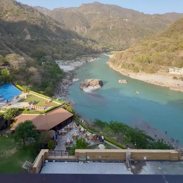 ALOHA DIVINE GANGES APARTMENTS with INFINITY POOL，位于瑞诗凯诗的酒店
