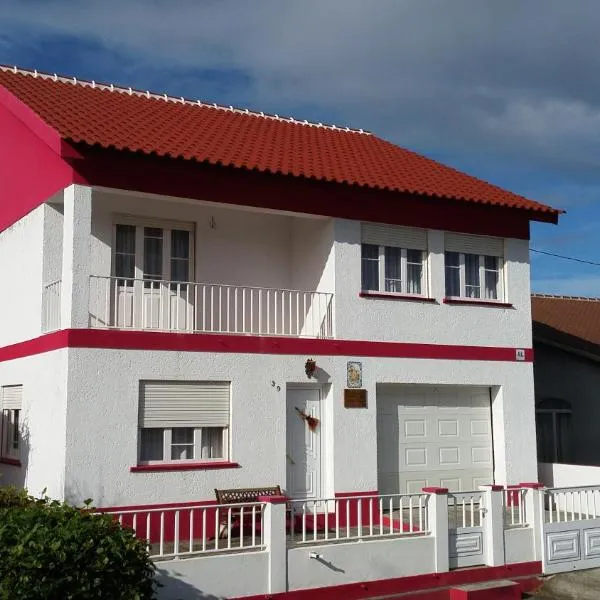 Vivenda "Porto de Abrigo"，位于Raminho的酒店