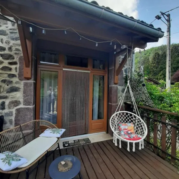 gîte de Véreuges,位于Saint-Julien-des-Chazes的酒店
