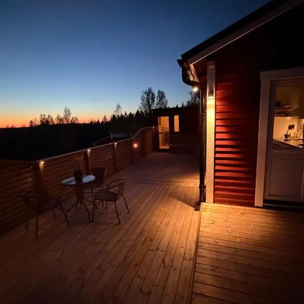 Near Göta Canal & Tiveden National Park，位于Undenäs的酒店
