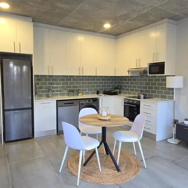 Cluanie Cottage - Modern Apartment in Paarl，位于帕尔的酒店