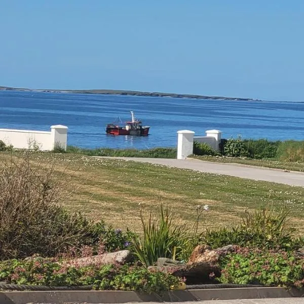 Atlantic Way Suites Doonbeg Co Clare，位于敦贝格的酒店