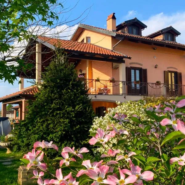Orto del pettirosso，位于Front的酒店