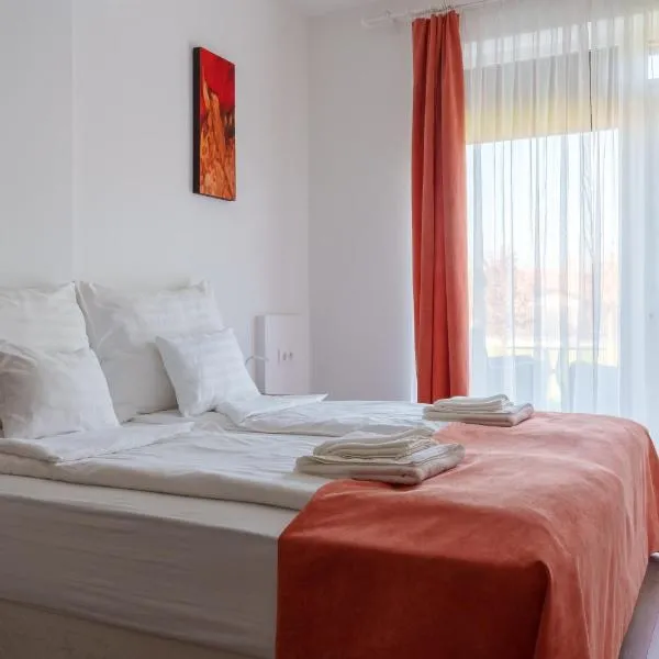 Rozmaring Apartmanház，位于莫劳豪洛姆的酒店