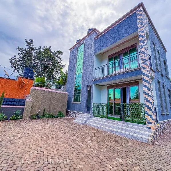Speke homes full apartment!!!，位于卡巴莱的酒店