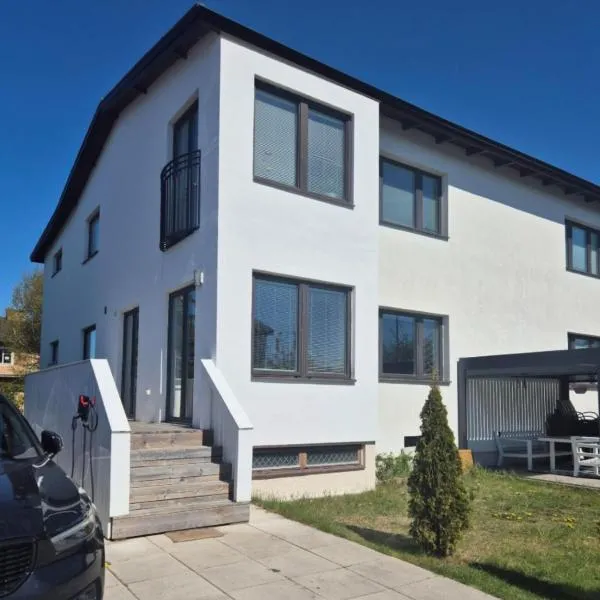 Charmig bottenvåning i Limhamn，位于Limhamn的酒店