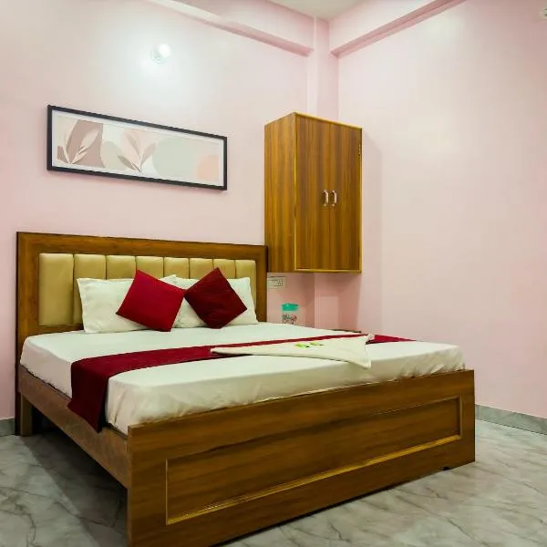 Hotel Vrinda mohan kunj 2 Near Prem Mandir，位于范兰德凡的酒店