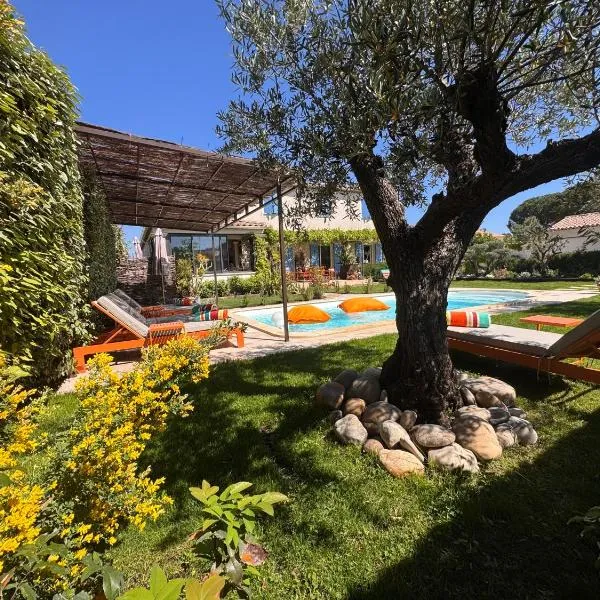 La Bastide des Romarins,位于普朗-多尔贡的酒店