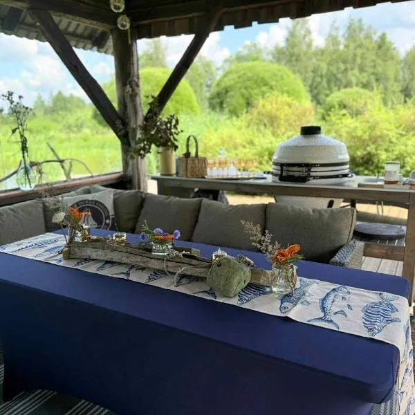 Wiire Private Holiday Home & Smoke Sauna，位于Saulepa的酒店
