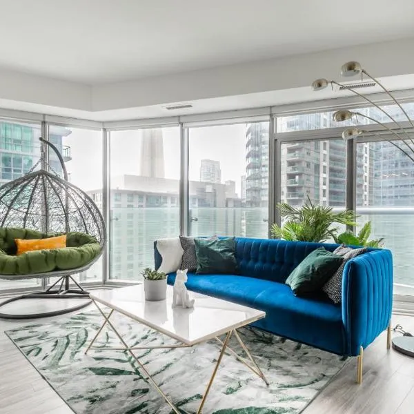 Stylish 2BRs, 2 Bath Entire Condo, Free Parking!，位于多伦多的酒店