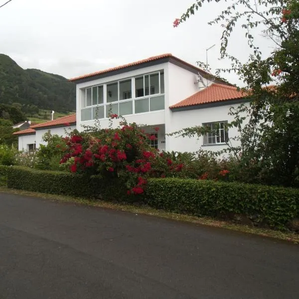 Tropical Fruit Garden，位于Queimada的酒店