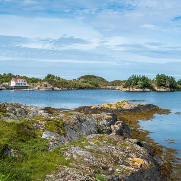 Lysø naturcamping og rorbuer，位于Averoy的酒店