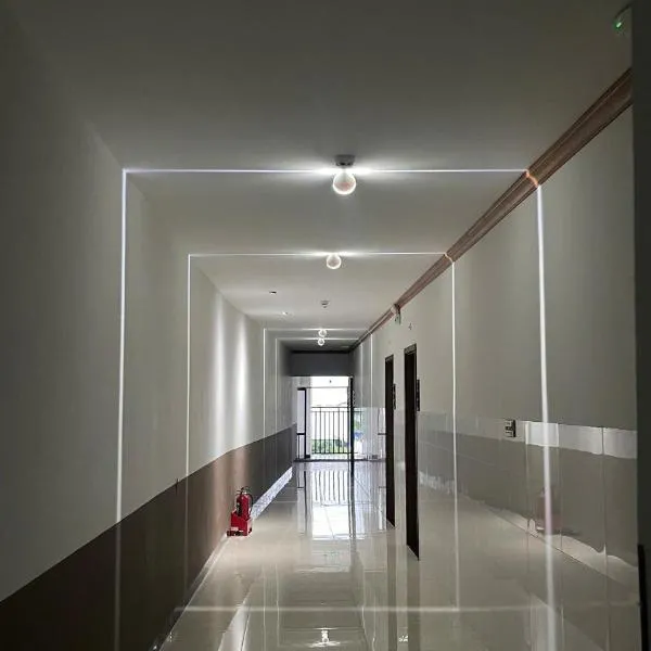 Khách Sạn Phượng Vĩ，位于金瓯的酒店
