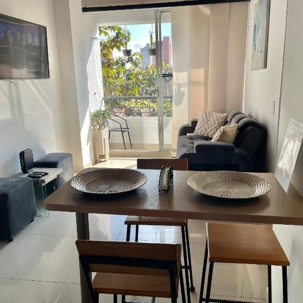 Hermoso apartamento en Sabaneta cerca al parque，位于萨瓦内塔的酒店