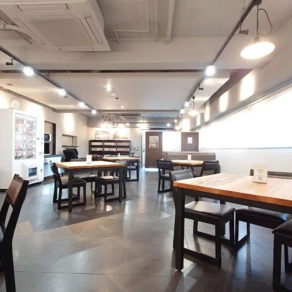 HOTEL Calmplace，位于苅田町的酒店
