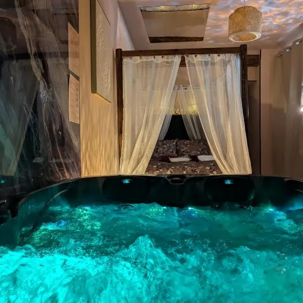 Loveroom Romantique La Mure，位于拉米尔的酒店