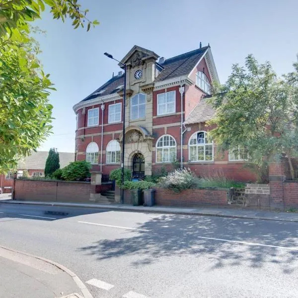 Carnegie Library: Austen Apartment 2 Bedroom，位于麦斯堡的酒店