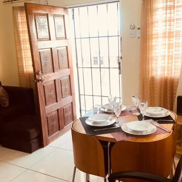 Palmetto Bay Paradise，位于Trinity的酒店