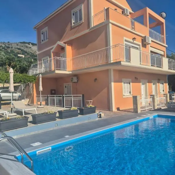 Apartments Marina House，位于Fársa的酒店