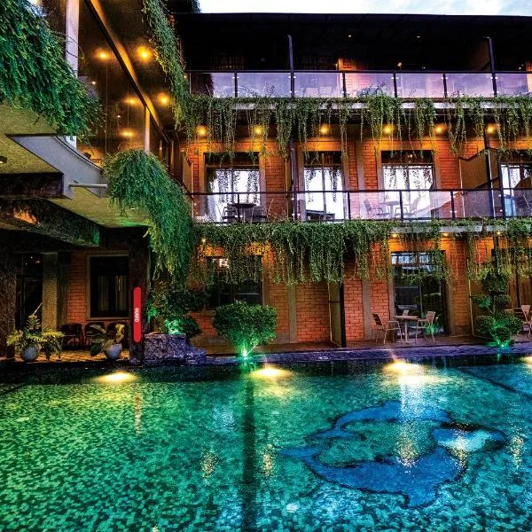 Arama Transit Hotel，位于卡图纳耶克的酒店